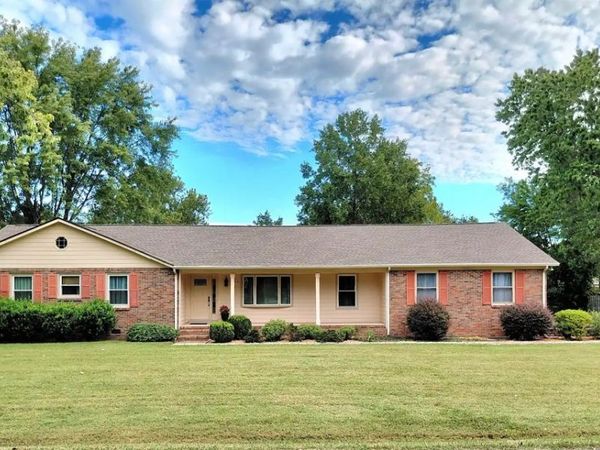 1454 Twin Feather Dr , Murfreesboro, TN 37129