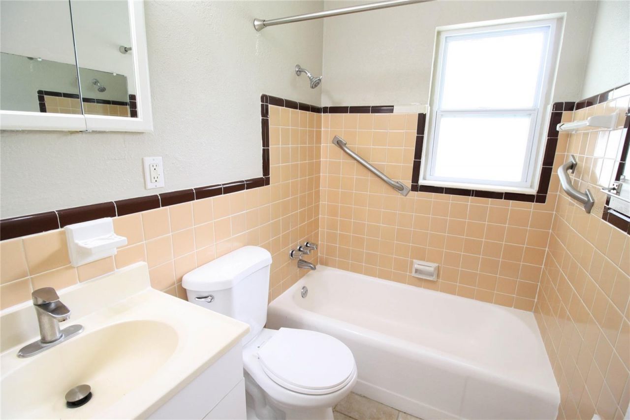 3331 Yorktown Street, Sarasota, FL 34231 Photo