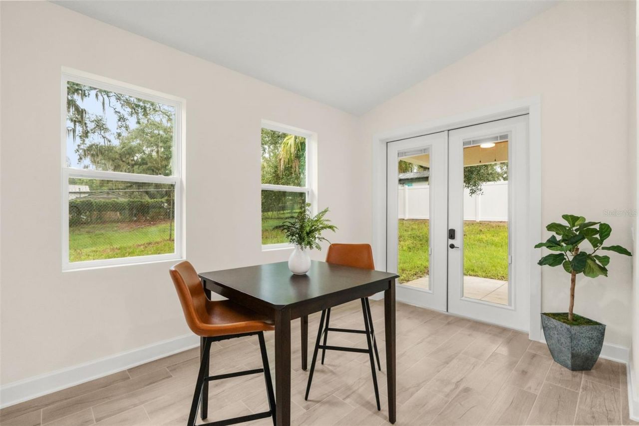 221 S Sunset Avenue, Mascotte, FL 34753 Photo