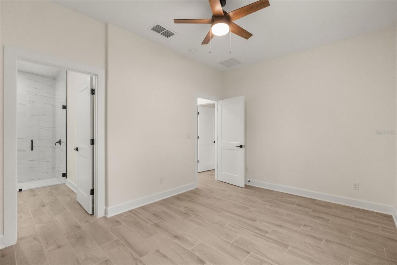 221 S Sunset Avenue, Mascotte, FL 34753 Photo