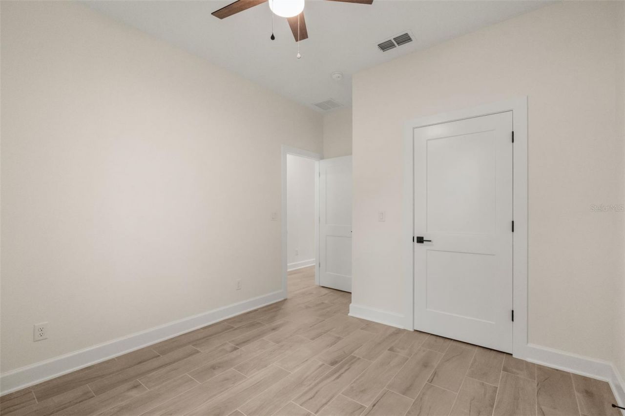 221 S Sunset Avenue, Mascotte, FL 34753 Photo