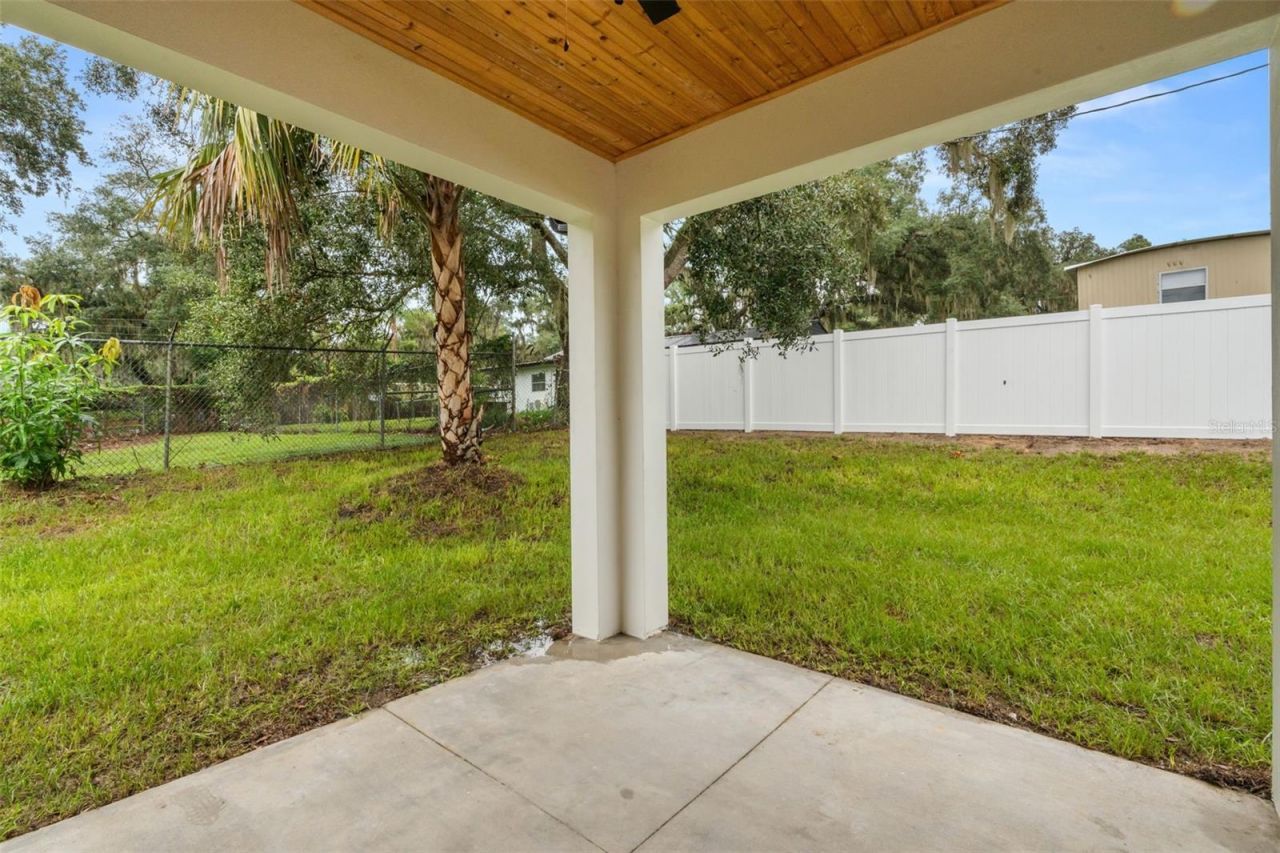 221 S Sunset Avenue, Mascotte, FL 34753 Photo