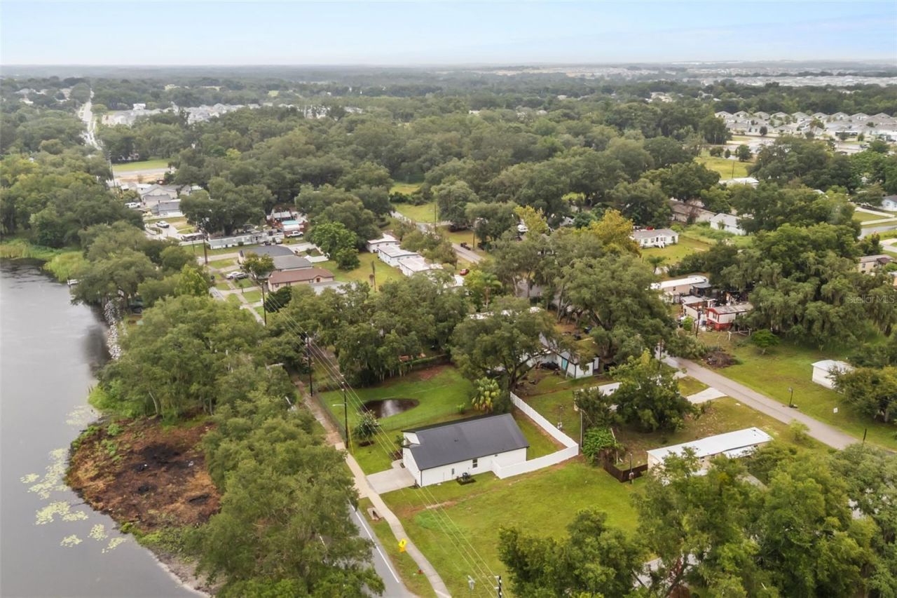221 S Sunset Avenue, Mascotte, FL 34753 Photo