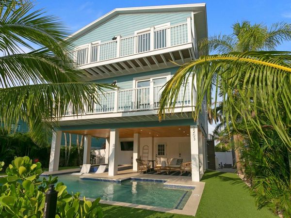 2203 AVENUE B, BRADENTON BEACH, FL 34217