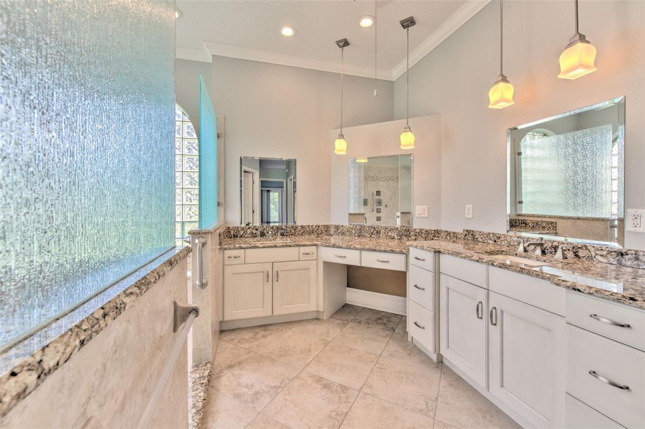 5207 Merion Rd, Valrico, FL 33596 Photo