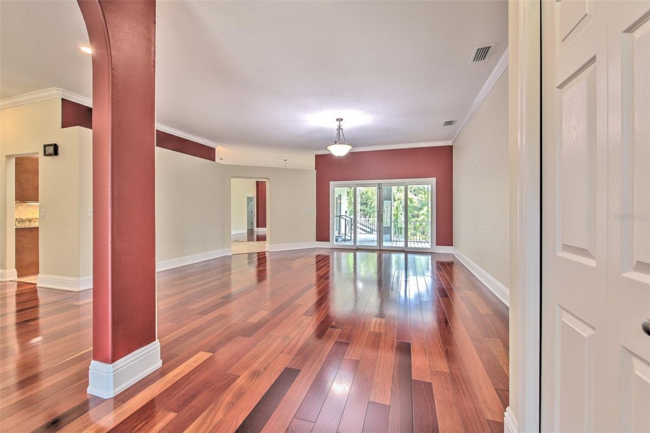 5207 Merion Rd, Valrico, FL 33596 Photo