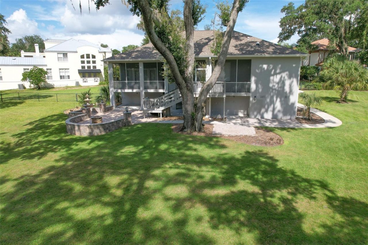 5207 Merion Rd, Valrico, FL 33596 Photo