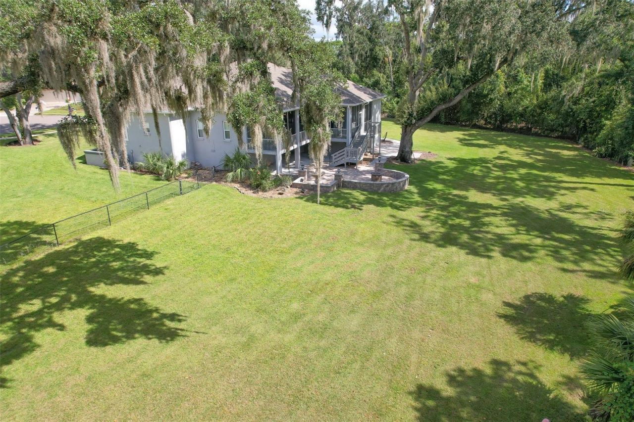 5207 Merion Rd, Valrico, FL 33596 Photo