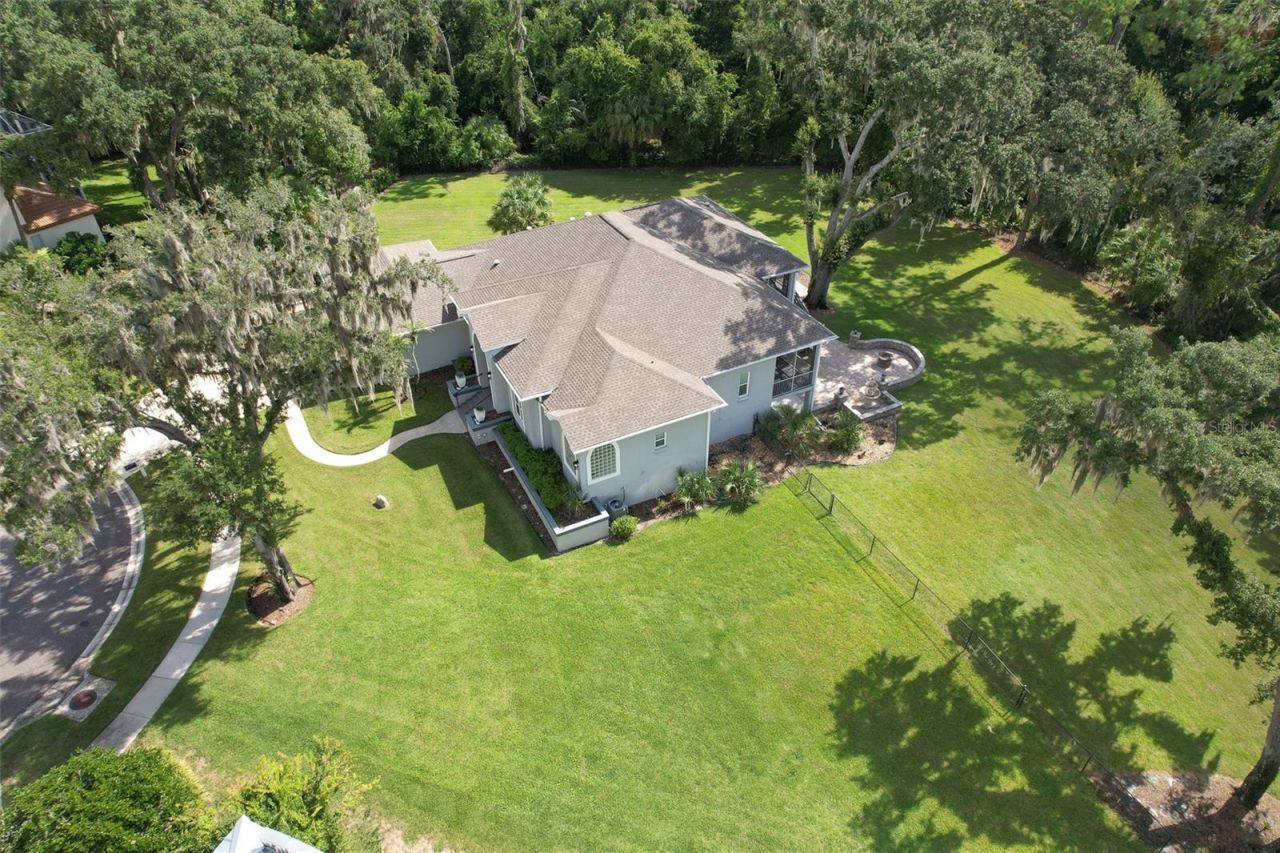 5207 Merion Rd, Valrico, FL 33596 Photo