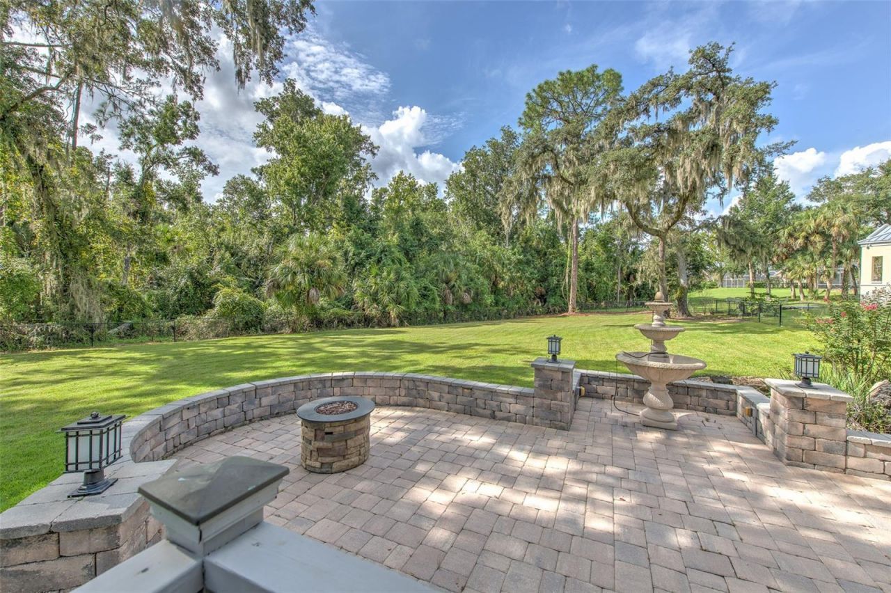 5207 Merion Rd, Valrico, FL 33596 Photo
