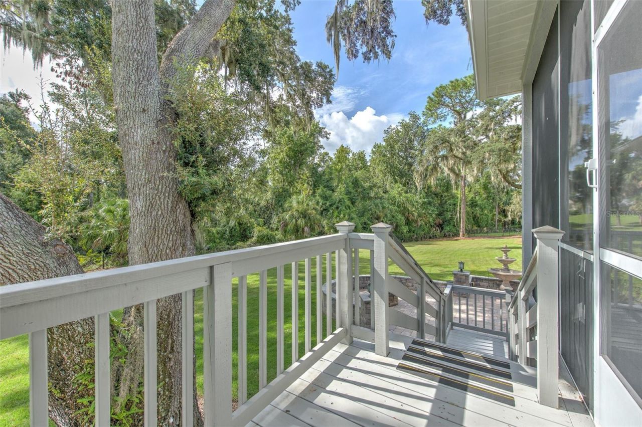 5207 Merion Rd, Valrico, FL 33596 Photo