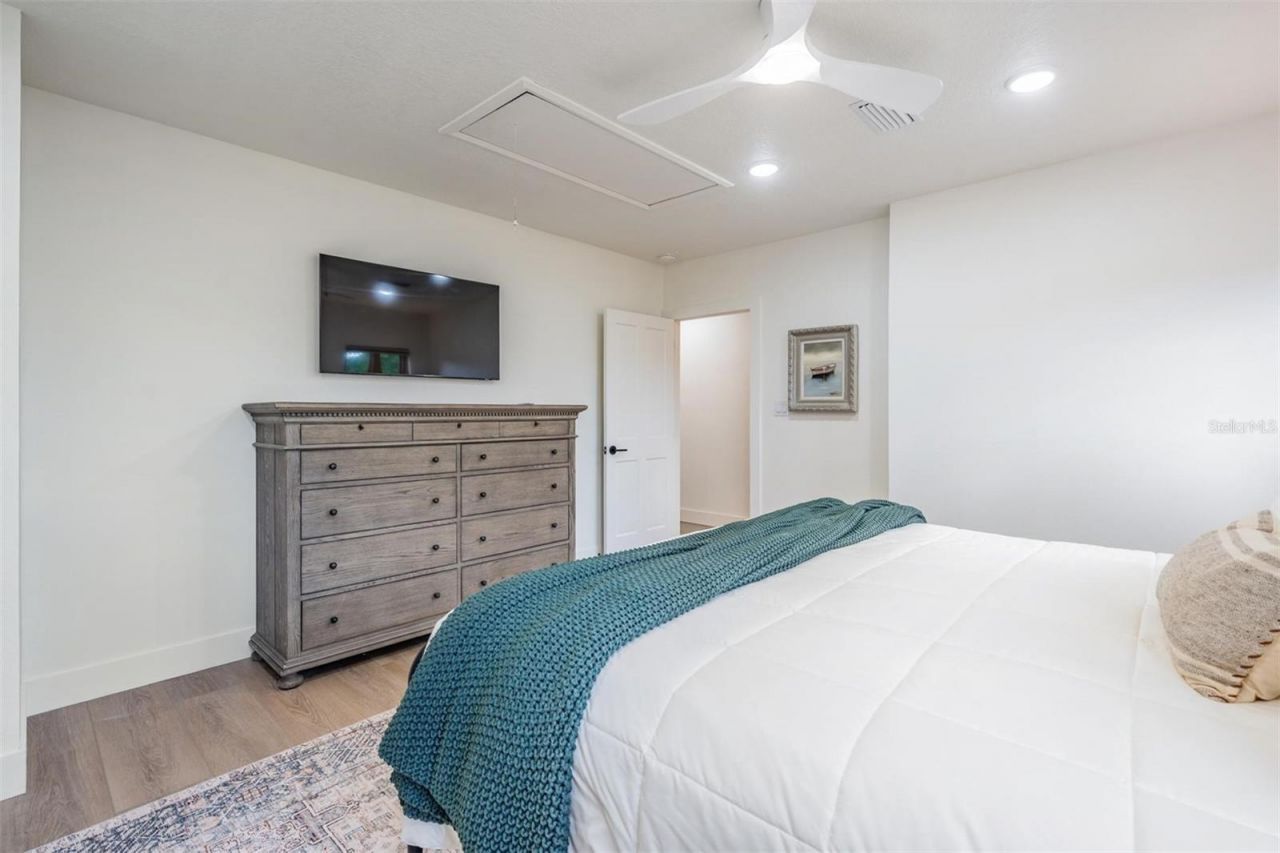 128 Carlyle Drive, Palm Harbor, FL 34683 Photo