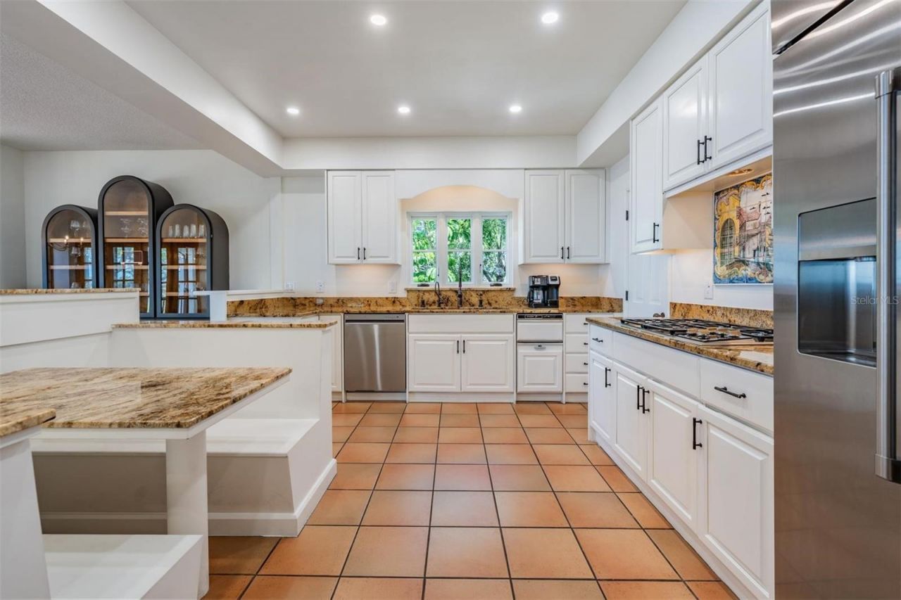 128 Carlyle Drive, Palm Harbor, FL 34683 Photo