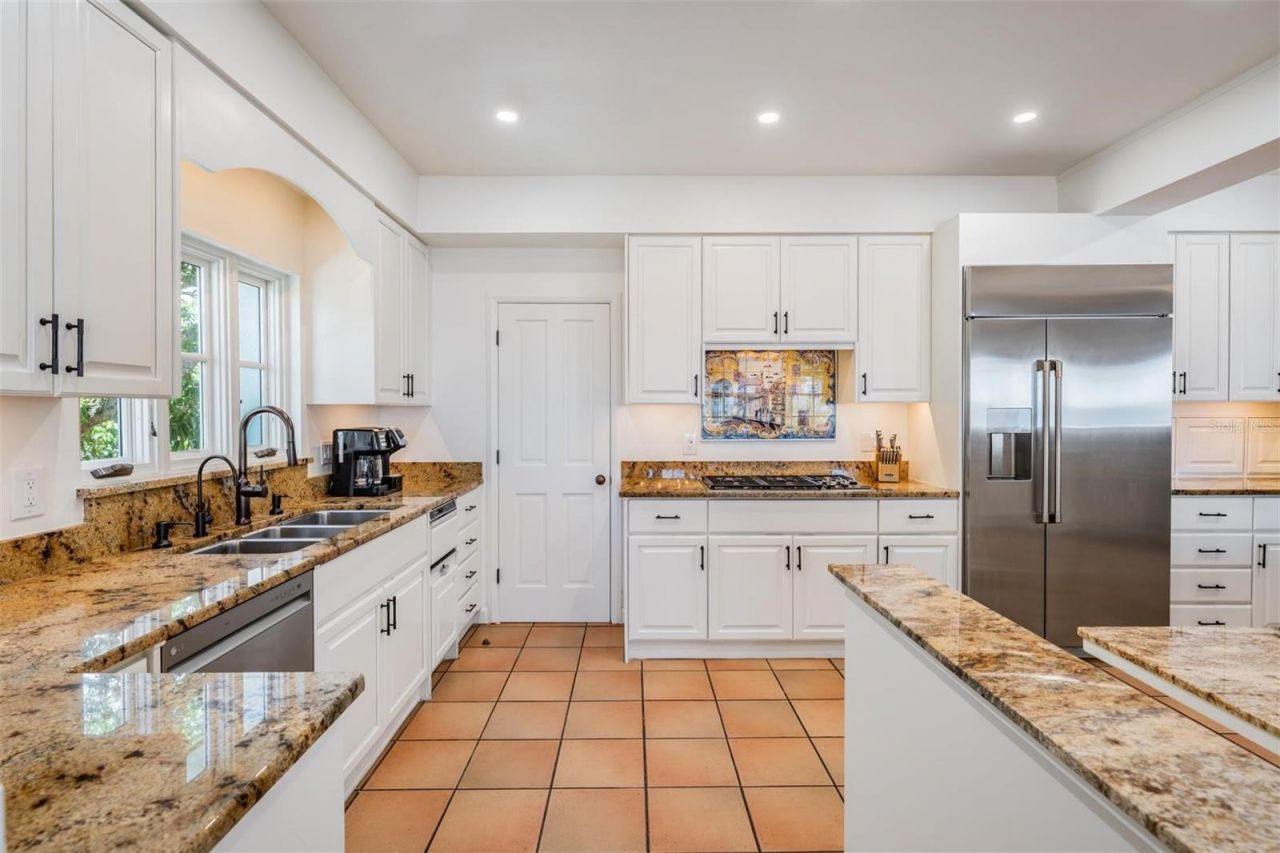 128 Carlyle Drive, Palm Harbor, FL 34683 Photo