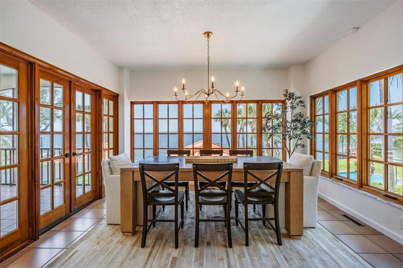 128 Carlyle Drive, Palm Harbor, FL 34683 Photo
