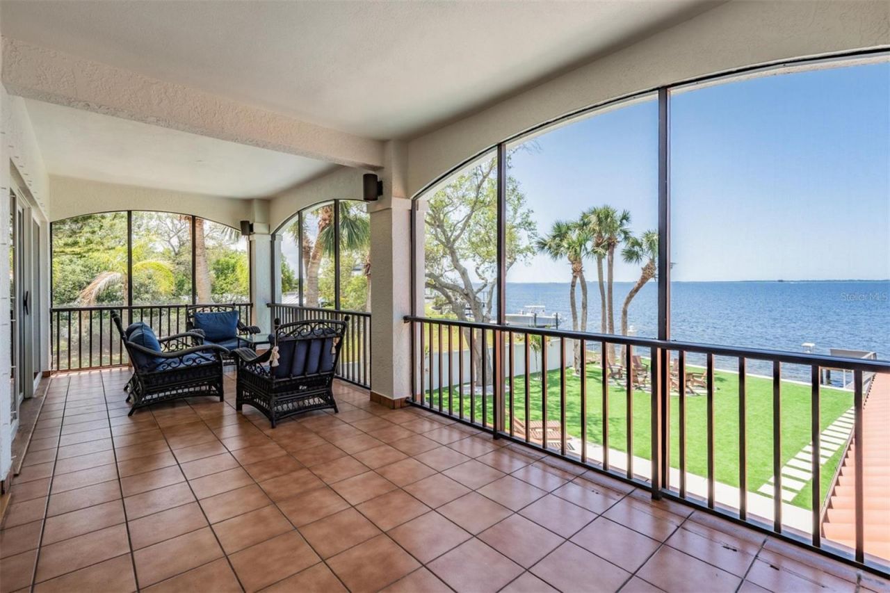 128 Carlyle Drive, Palm Harbor, FL 34683 Photo