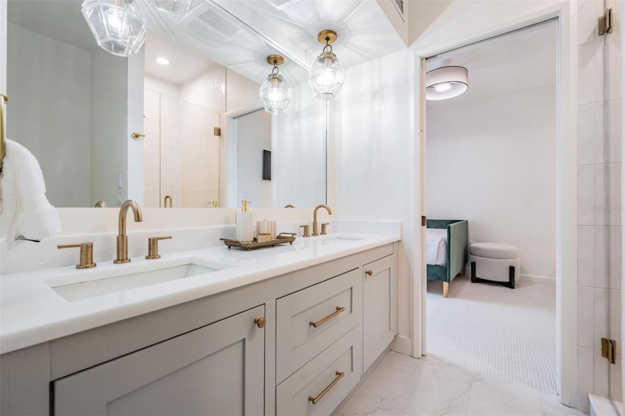 128 Carlyle Drive, Palm Harbor, FL 34683 Photo