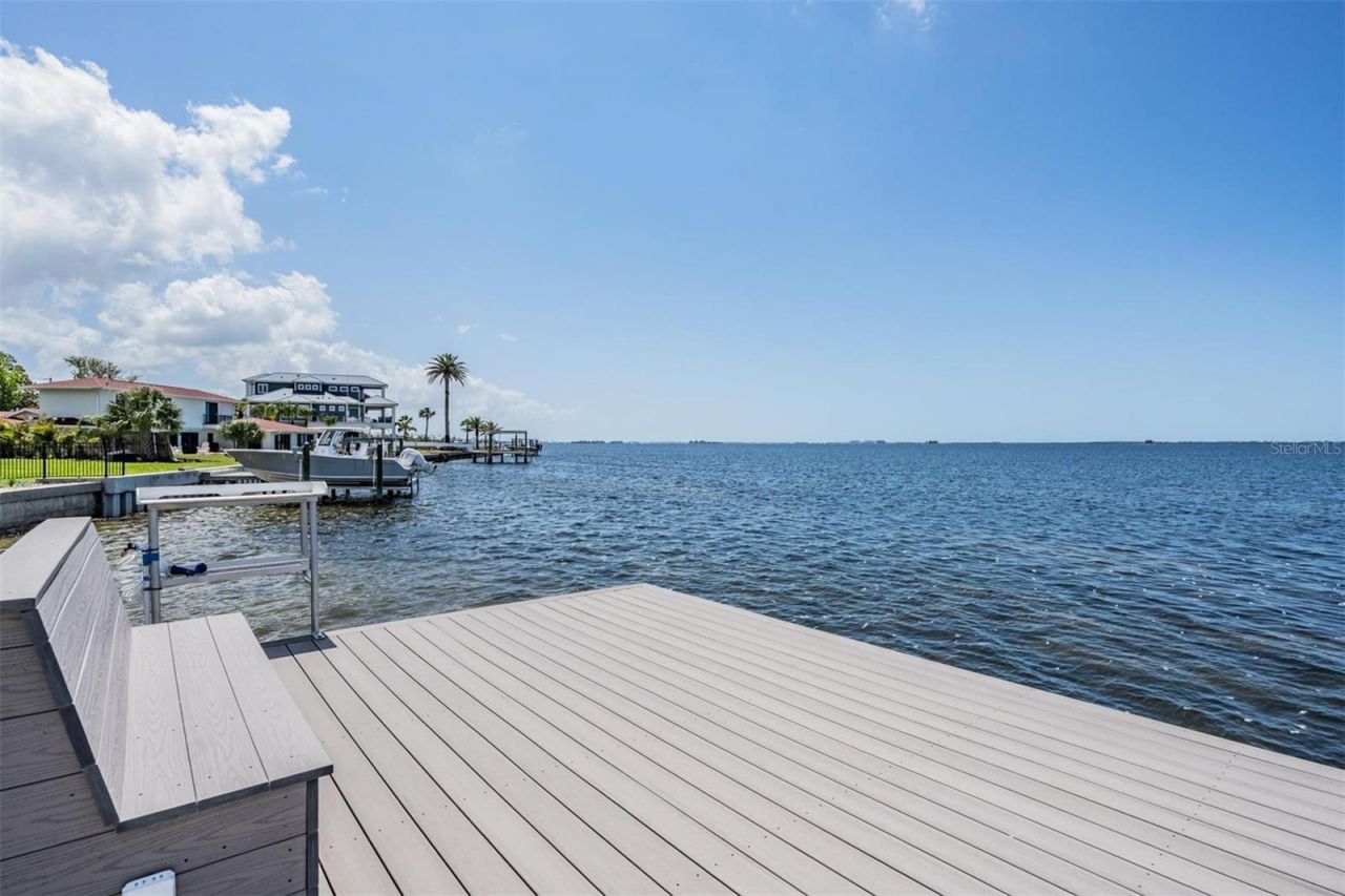 128 Carlyle Drive, Palm Harbor, FL 34683 Photo