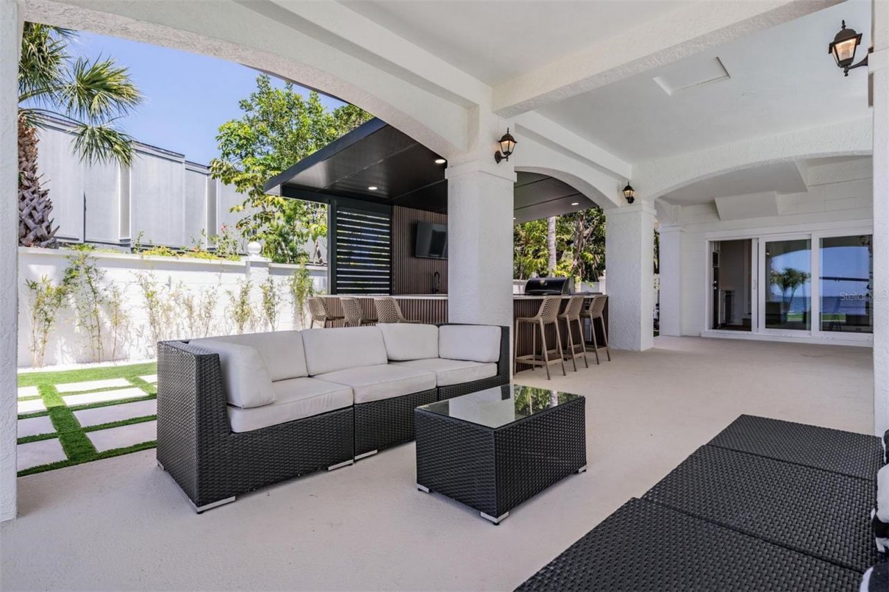128 Carlyle Drive, Palm Harbor, FL 34683 Photo