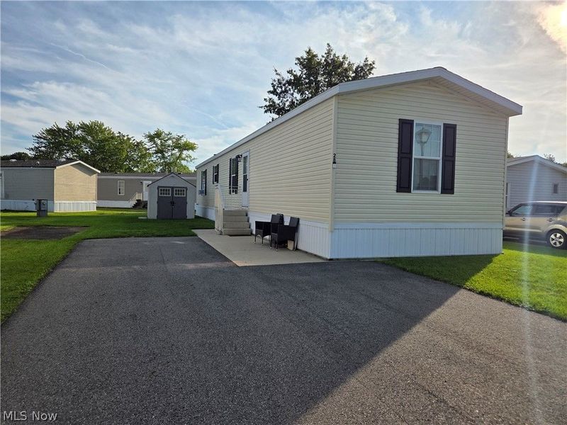10039 State Route 700, Unit 28, Mantua, OH 44255 Photo 1