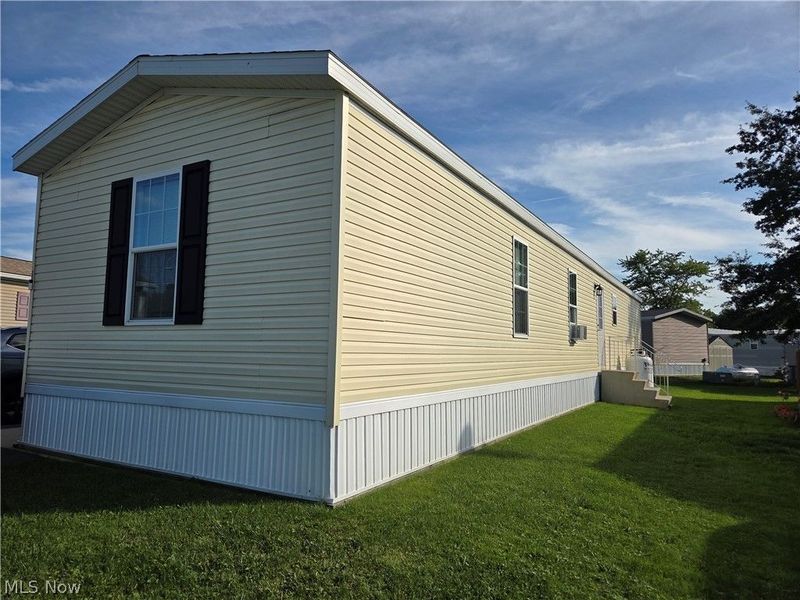 10039 State Route 700, Unit 28, Mantua, OH 44255 Photo 3