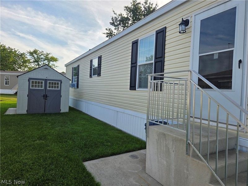 10039 State Route 700, Unit 28, Mantua, OH 44255 Photo 4