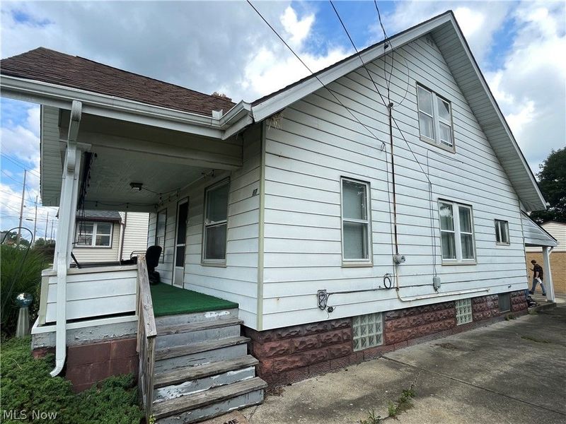 97 Creed Street, Struthers, OH 44471 Photo 2