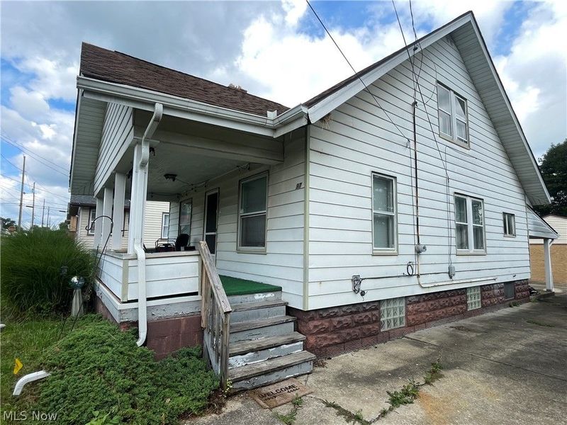 97 Creed Street, Struthers, OH 44471 Photo 3