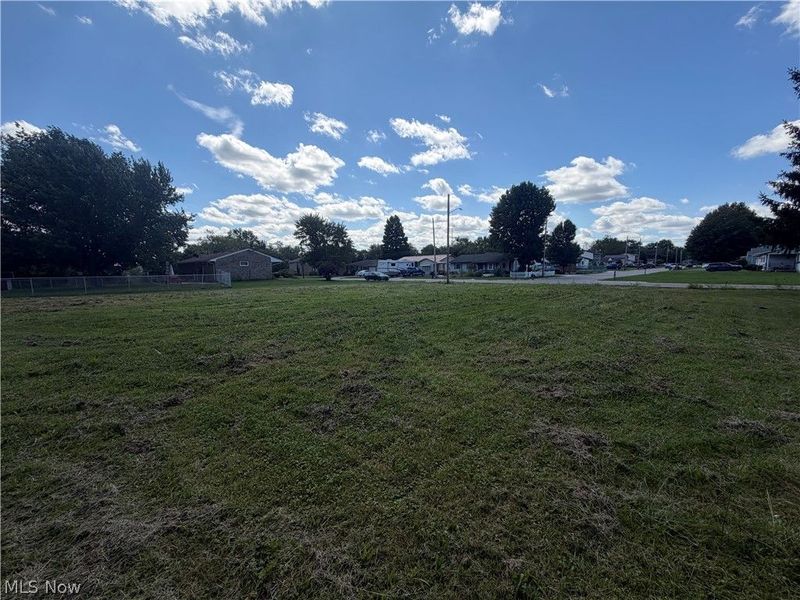 Coventry Boulevard NE, Canton, OH 44705 Photo 3