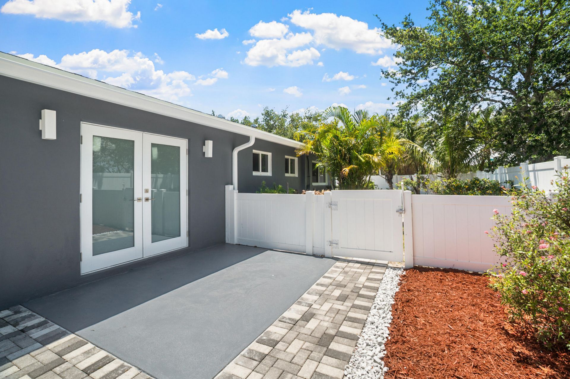 5496 NE 22nd Avenue, Fort Lauderdale, FL 33308 Photo