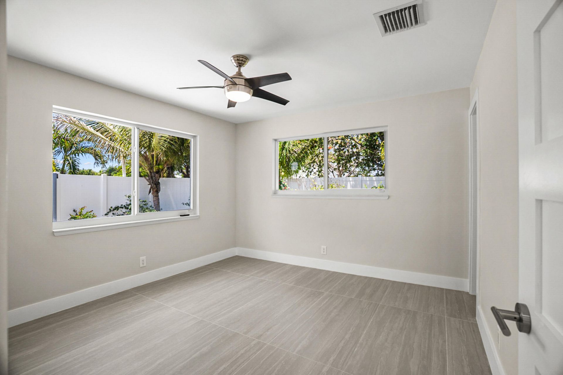 5496 NE 22nd Avenue, Fort Lauderdale, FL 33308 Photo
