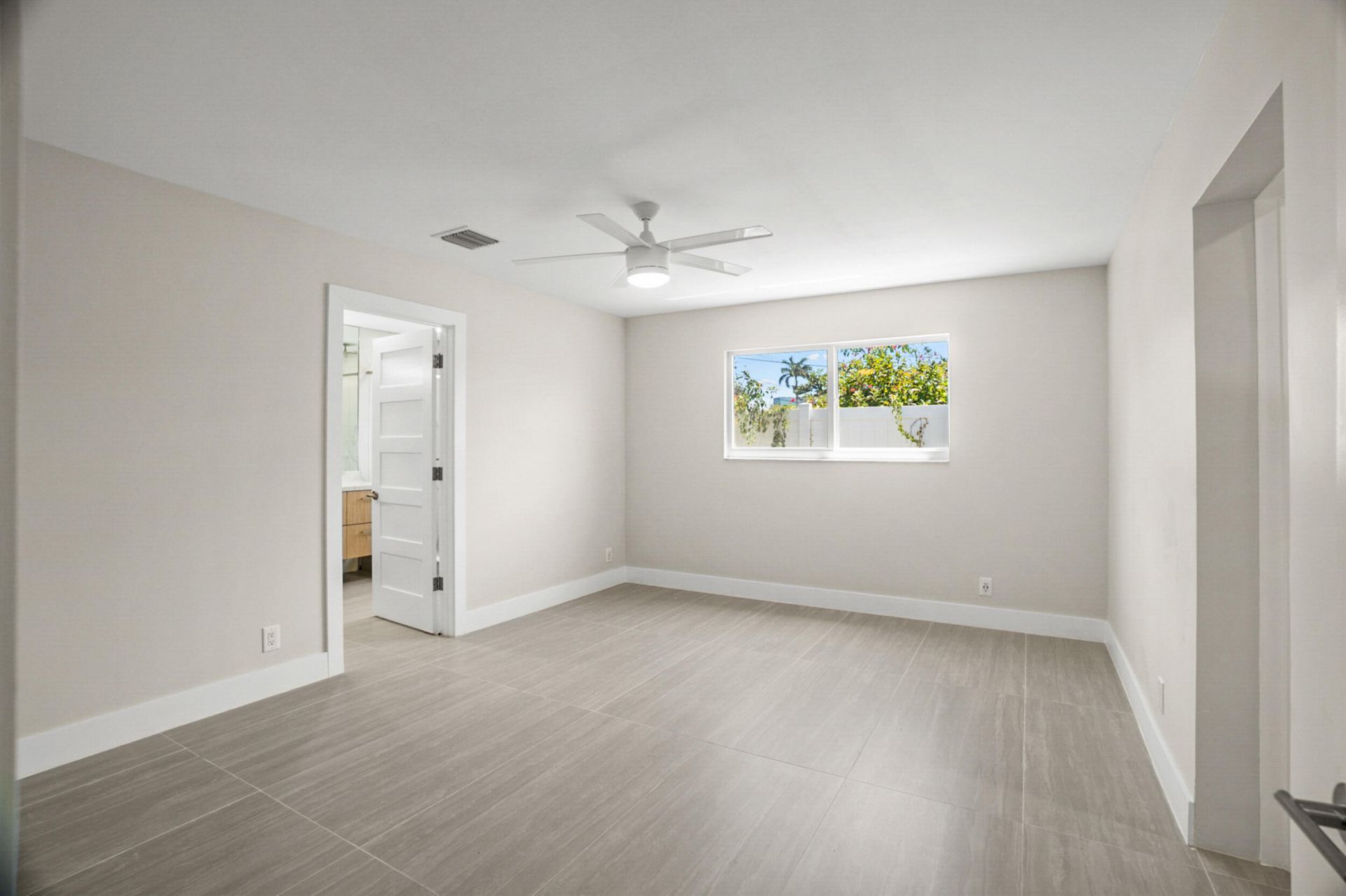 5496 NE 22nd Avenue, Fort Lauderdale, FL 33308 Photo
