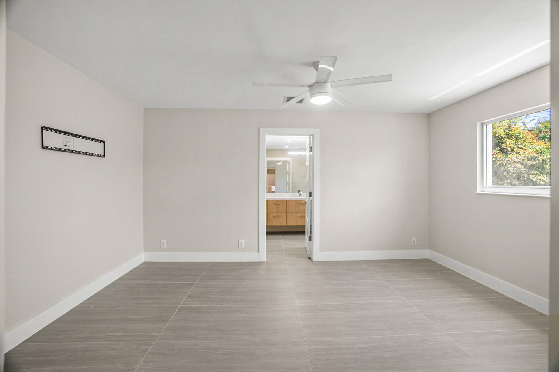 5496 NE 22nd Avenue, Fort Lauderdale, FL 33308 Photo