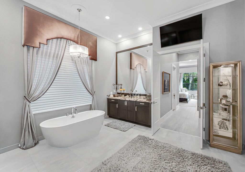 9228 Coral Isles Circle, Palm Beach Gardens, FL 33412 Photo