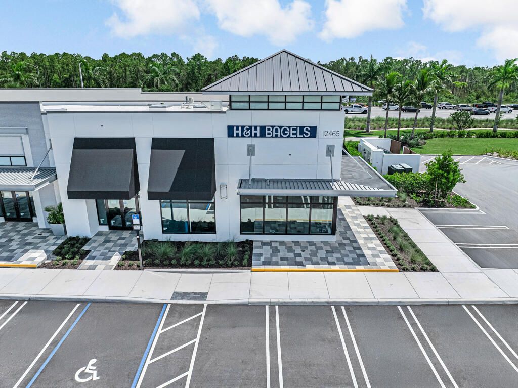 9228 Coral Isles Circle, Palm Beach Gardens, FL 33412 Photo
