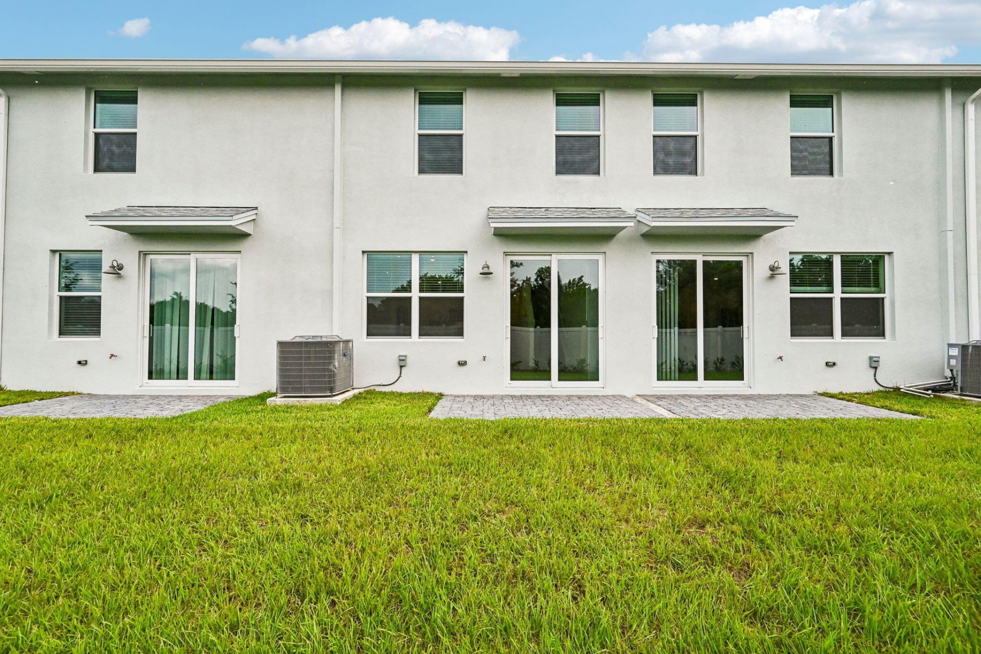 646 Salisbury Circle, Fort Pierce, FL 34982 Photo