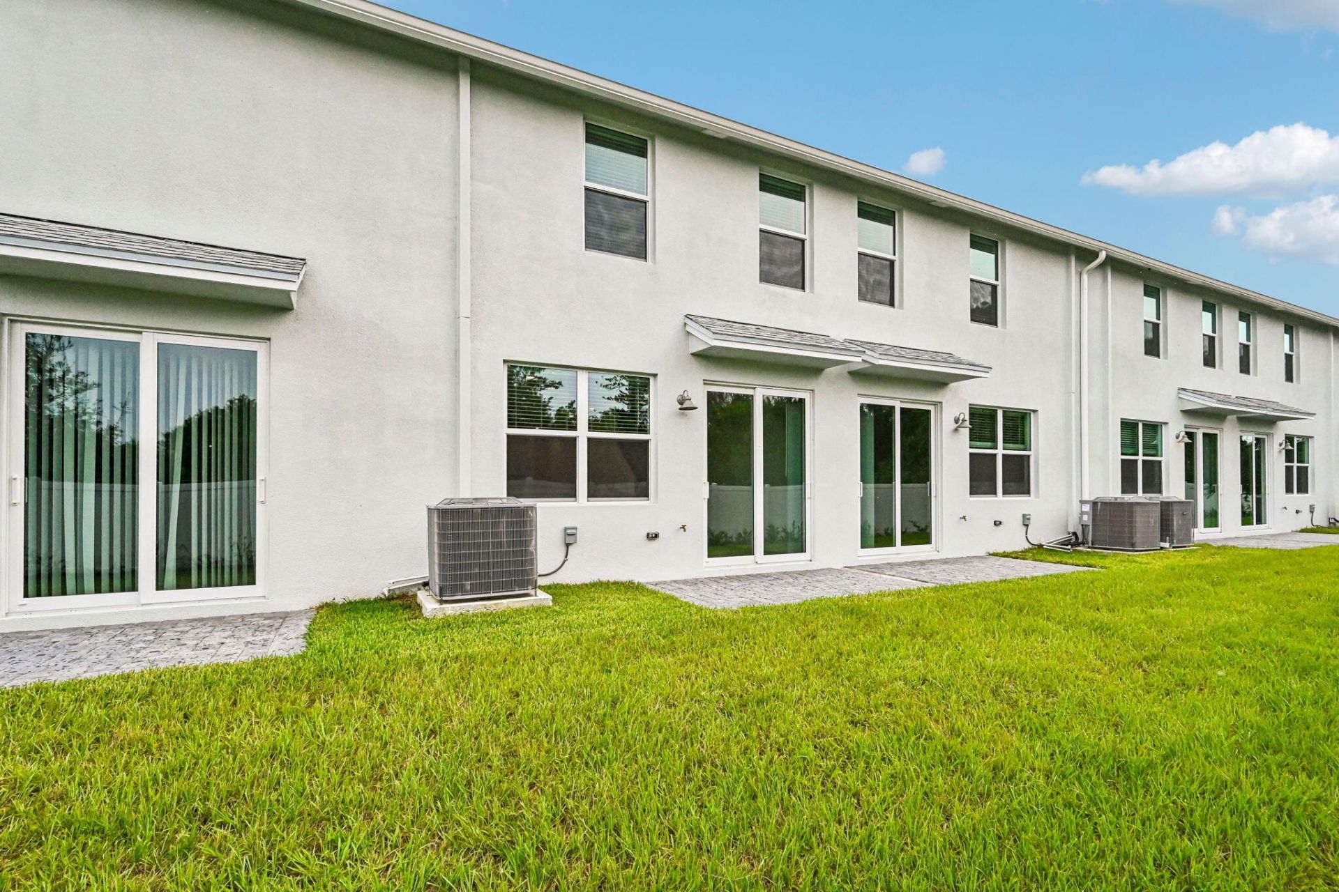646 Salisbury Circle, Fort Pierce, FL 34982 Photo