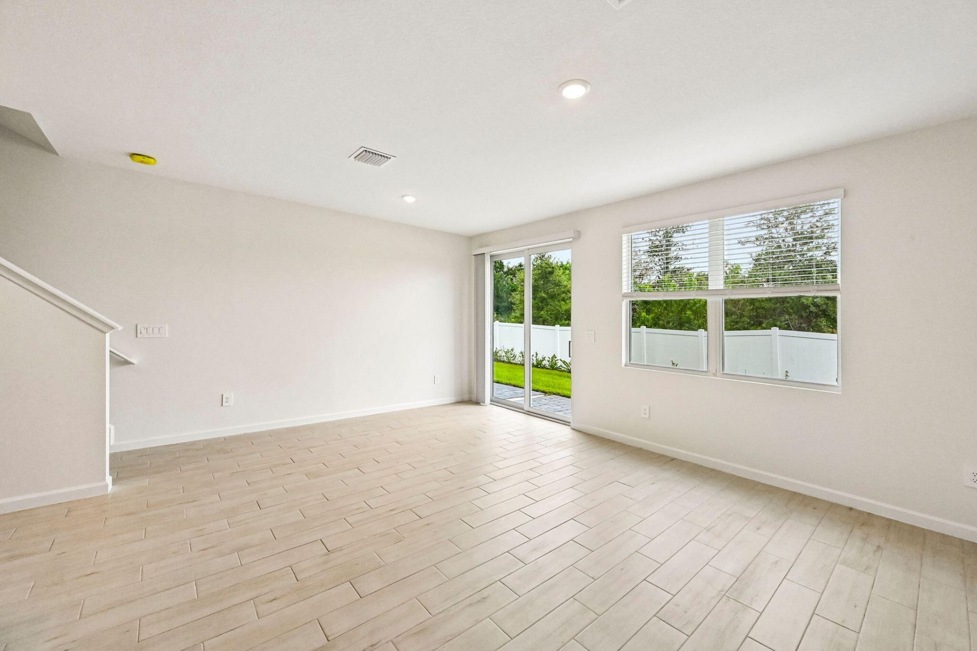 646 Salisbury Circle, Fort Pierce, FL 34982 Photo