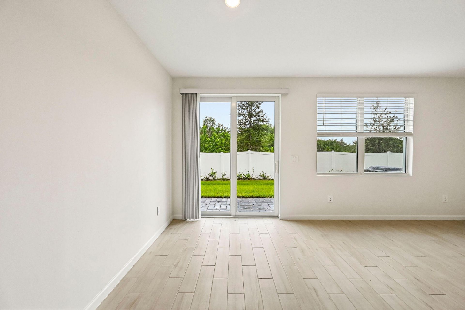 646 Salisbury Circle, Fort Pierce, FL 34982 Photo