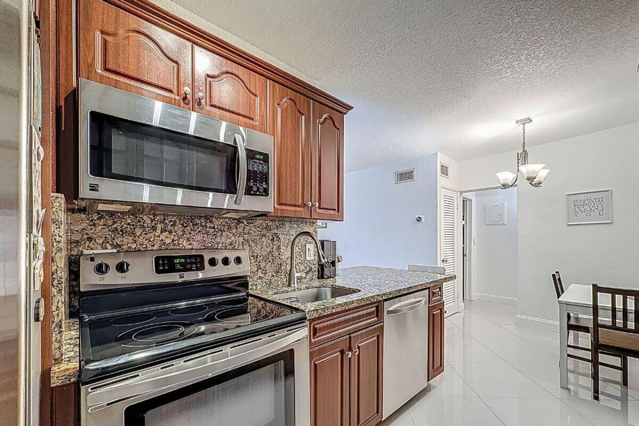 2600 S Ocean Drive, Unit S102, Hollywood, FL 33019 Photo