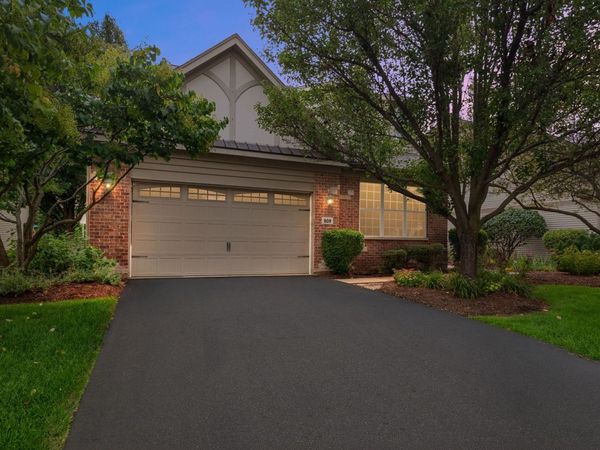 809 Colchester Drive , Oswego, IL 60543