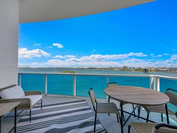 725 NE 22nd St, Unit PH2A, Miami, FL 33137