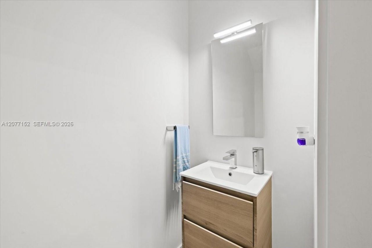 808 NW 44th Ter , Plantation, FL 33317 Photo