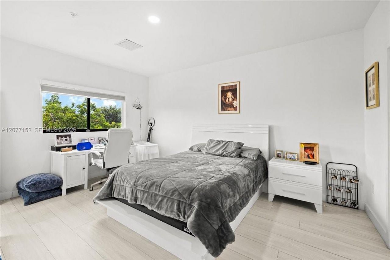 808 NW 44th Ter , Plantation, FL 33317 Photo