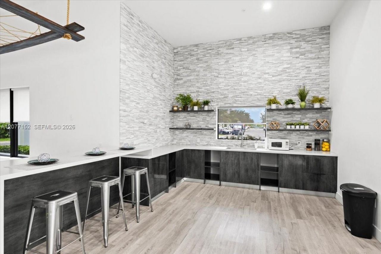 808 NW 44th Ter , Plantation, FL 33317 Photo