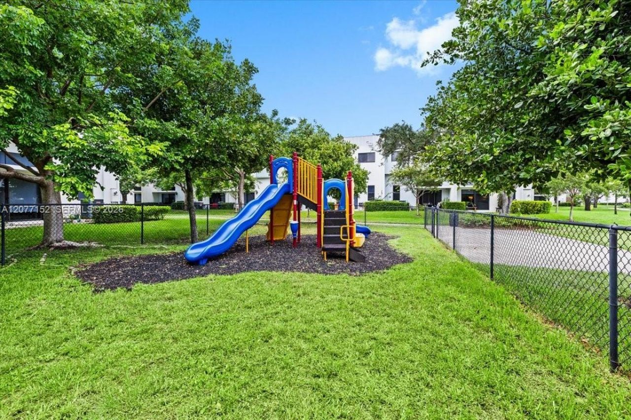808 NW 44th Ter , Plantation, FL 33317 Photo