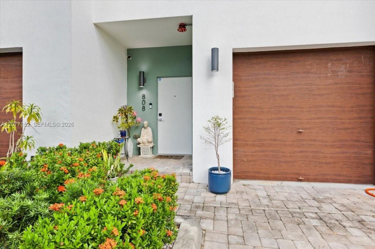 808 NW 44th Ter , Plantation, FL 33317 Photo