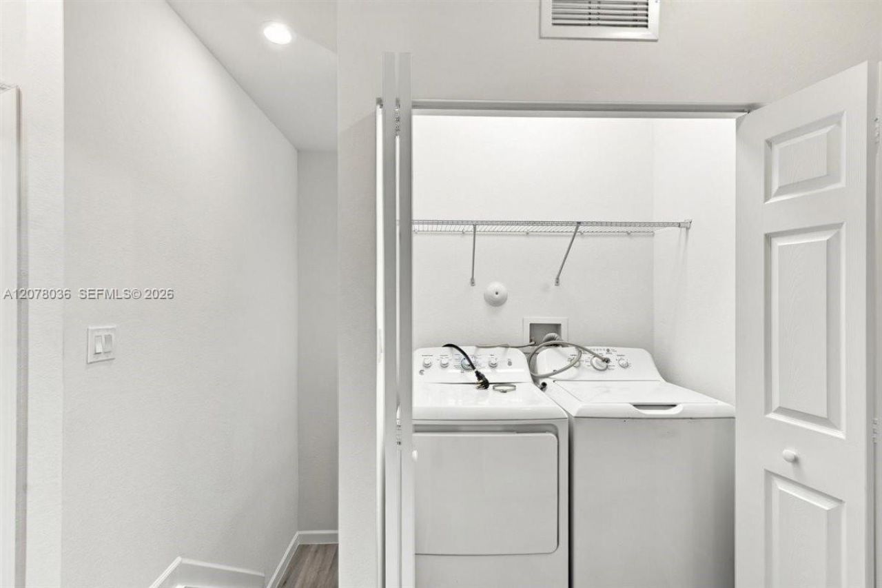 125 SE 34th Ter, Unit 125, Homestead, FL 33033 Photo