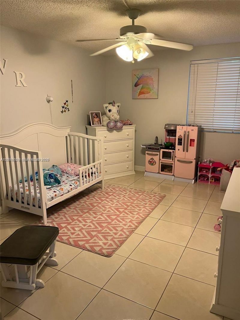 10135 NW 9th St Cir , Unit 5-208, Miami, FL 33172 Photo