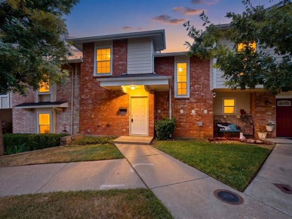 1949 Shorewood Drive, Grapevine, TX 76051